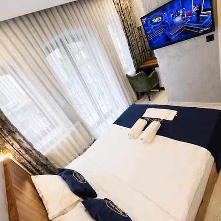 Heart Of Pera By Allyon Isztambul