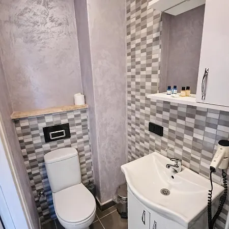 Heart Of Pera By Allyon